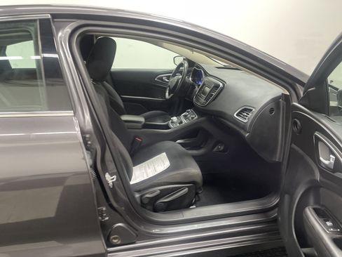 Used 2015 Chrysler 200 Limited w/ Convenience Group FWD image 25