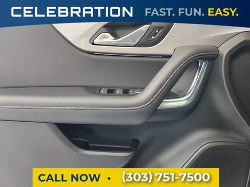 Certified 2025 Chevrolet Blazer LT w/ Convenience Package image 5
