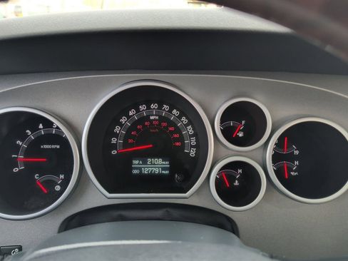 Used 2012 Toyota Tundra Limited image 17