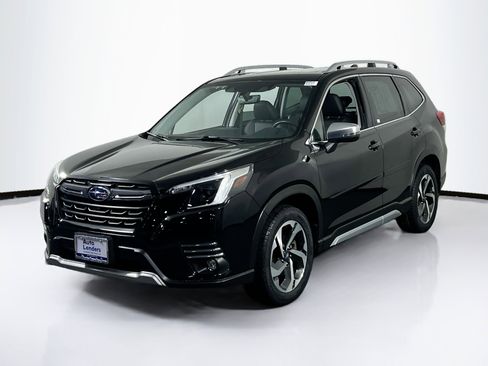 Used 2022 Subaru Forester Touring image 1