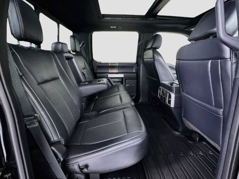 Used 2022 Ford F350 Lariat w/ Black Appearance Package AWD/4WD image 28