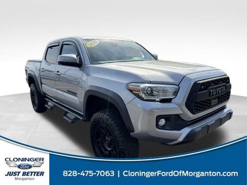 Used 2019 Toyota Tacoma TRD Off-Road AWD/4WD image 1
