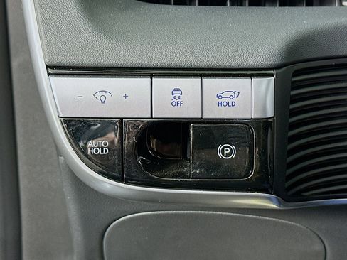 Used 2024 Hyundai Ioniq 5 SEL image 17