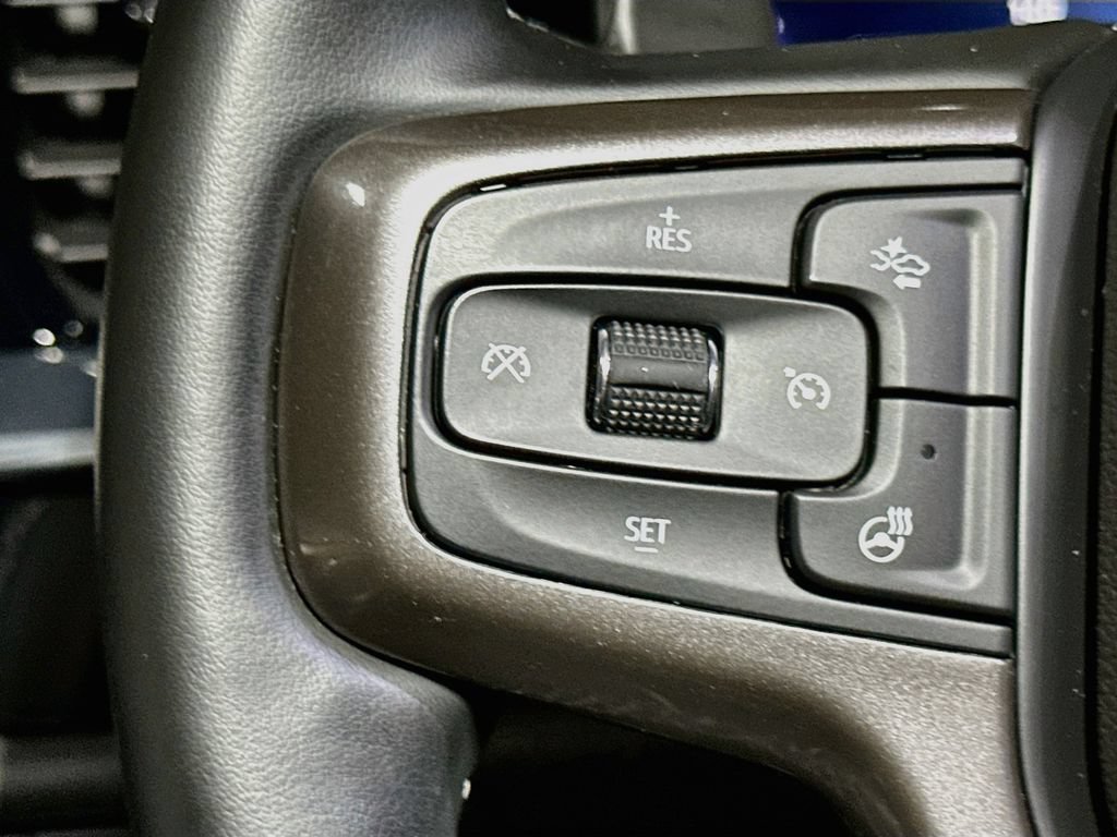 Used 2024 Chevrolet Silverado 1500 High Country AWD/4WD image 32