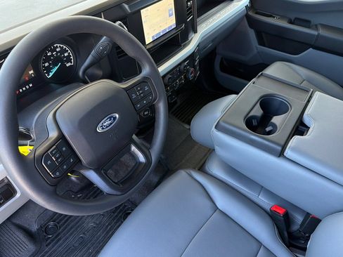 New 2026 Ford F550 4x4 Supercab Super Duty image 10
