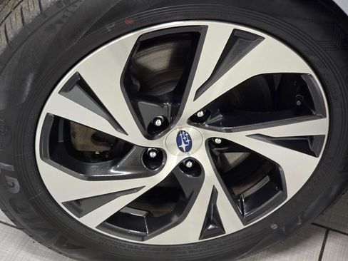 Used 2022 Subaru Legacy Premium image 7