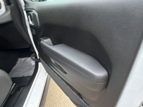 Used 2025 Jeep Wrangler Willys image 18