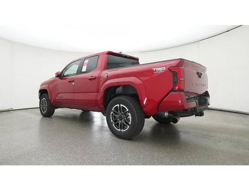 Used 2025 Toyota Tacoma TRD Sport AWD/4WD image 27