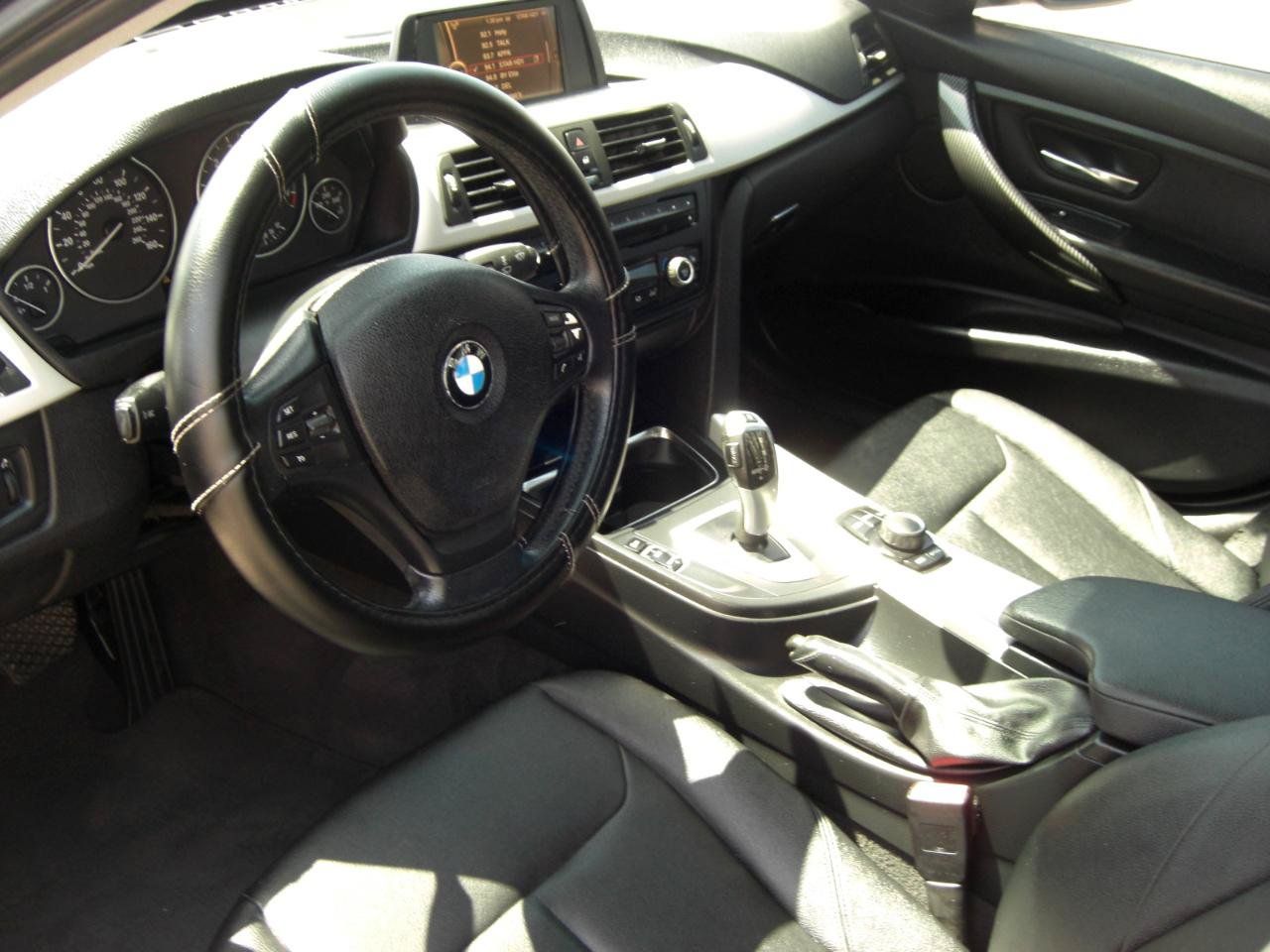 Used 2014 BMW 320i Sedan RWD image 5