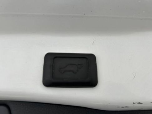 Used 2023 Toyota RAV4 XLE w/ Convenience Package FWD image 17