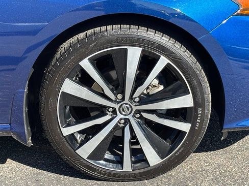 Used 2020 Nissan Altima 2.5 SR FWD image 32