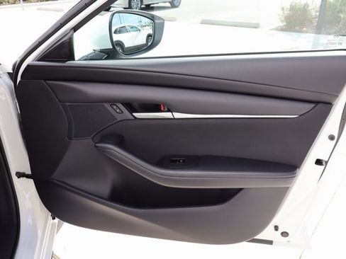 Certified 2025 MAZDA MAZDA3 s image 25