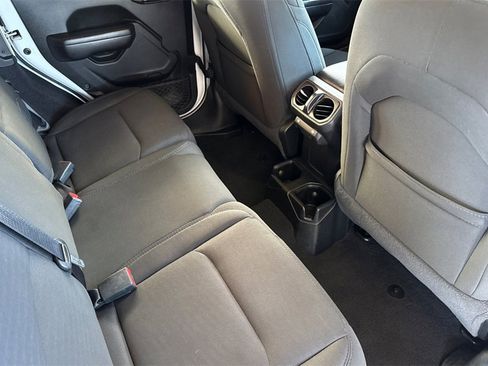 Used 2020 Jeep Wrangler Unlimited Sport image 23