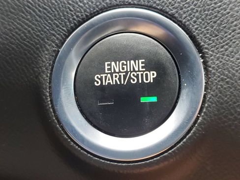 Used 2023 GMC Terrain SLT w/ Infotainment Package II FWD image 28