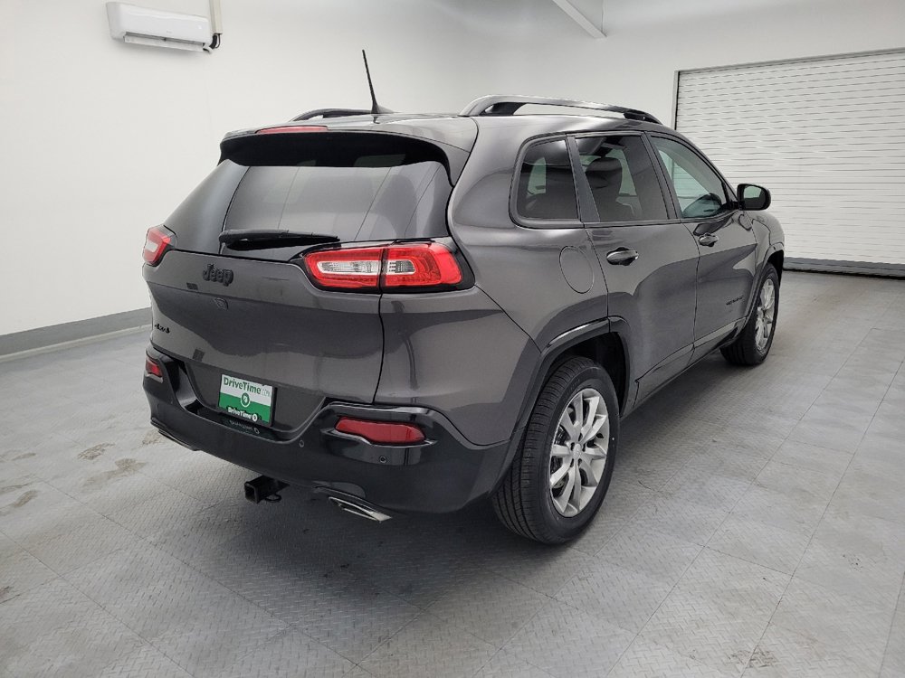 Used 2018 Jeep Cherokee Latitude AWD/4WD image 9