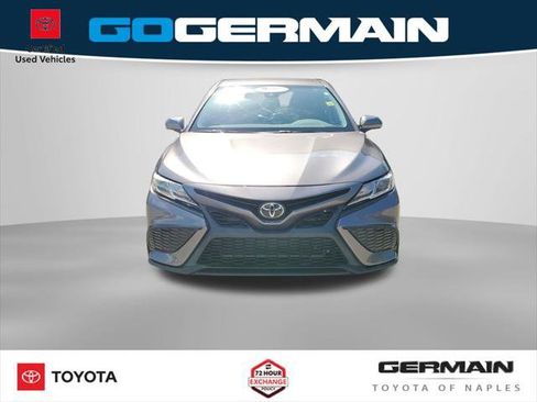Certified 2022 Toyota Camry SE FWD image 3