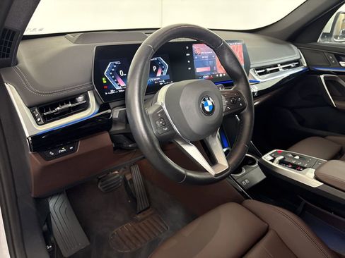 Certified 2025 BMW X1 xDrive28i w/ Technology Package image 25