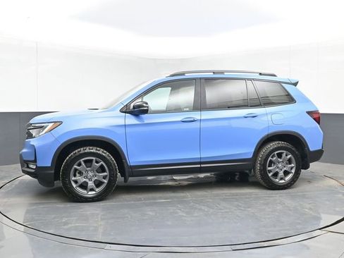 Used 2024 Honda Passport TrailSport image 6