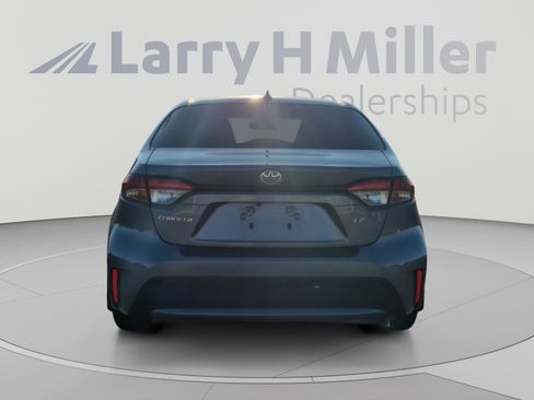 Used 2022 Toyota Corolla LE FWD image 4