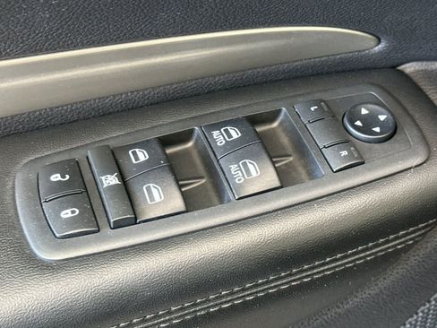 Used 2018 Dodge Durango SXT w/ Quick Order Package 2BB AWD/4WD image 13