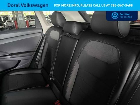 Used 2025 Volkswagen Taos SE FWD image 22