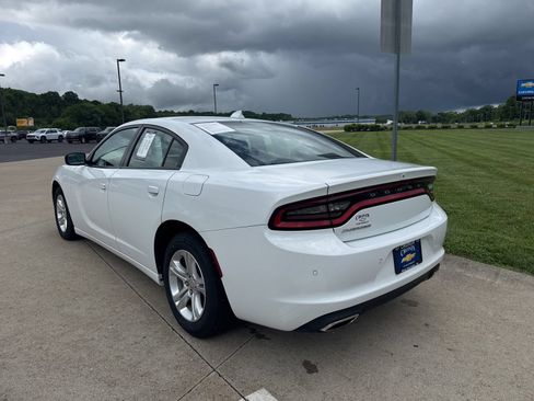 Used 2023 Dodge Charger SXT RWD image 11