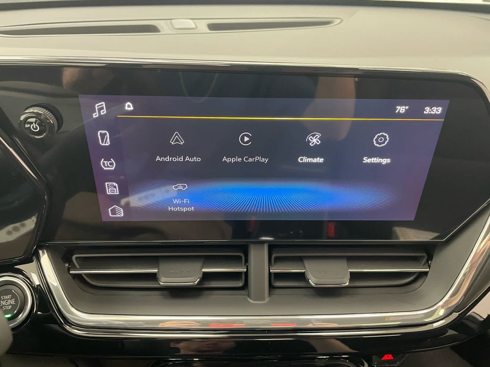 New 2026 Chevrolet Trax RS w/ Sunroof Package FWD image 3