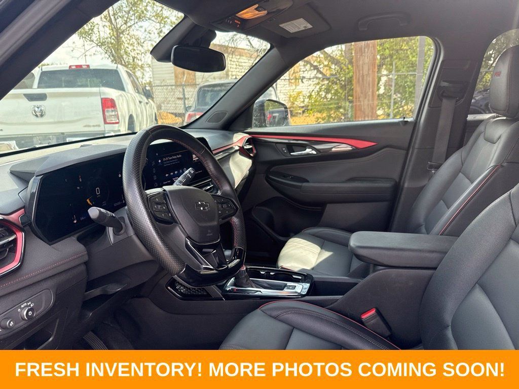 Used 2024 Chevrolet TrailBlazer RS FWD image 8
