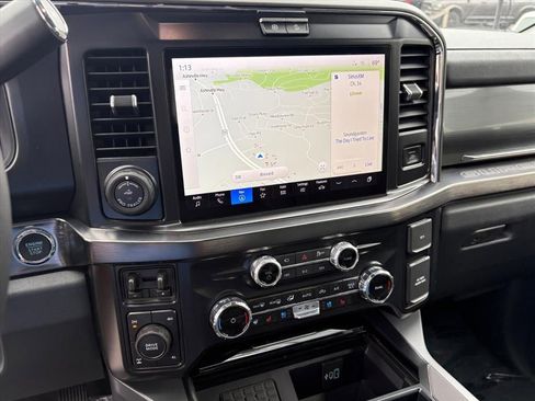 New 2026 Ford F250 Lariat w/ Black Appearance Package image 7