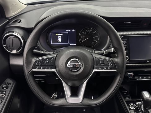 Used 2021 Nissan Kicks SV FWD image 24