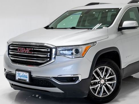 Used 2019 GMC Acadia SLE FWD image 2