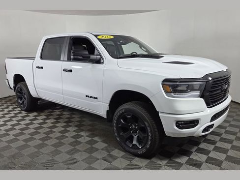 Used 2023 RAM 1500 Laramie AWD/4WD image 1