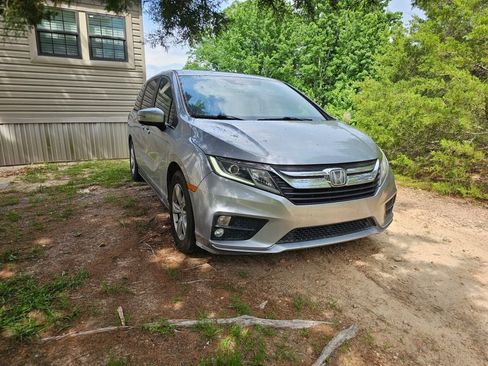 Used 2018 Honda Odyssey EX-L image 4