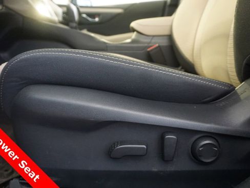 Used 2021 Subaru Outback Premium AWD/4WD image 6