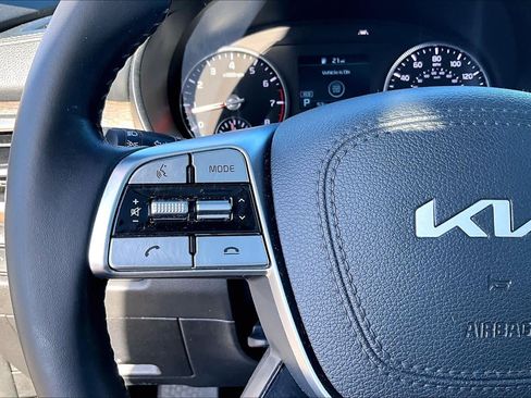 Used 2022 Kia Telluride EX w/ EX Premium Package image 22