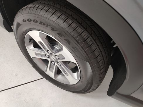 Used 2025 Honda Pilot EX-L image 14