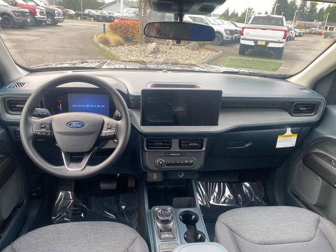New 2025 Ford Maverick XL w/ Equipment Group 101A image 23