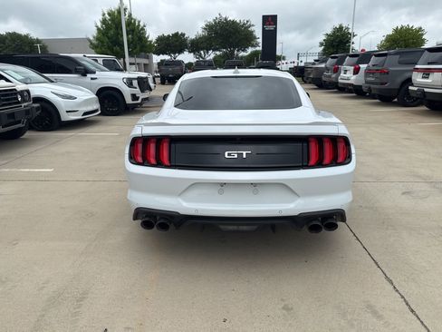 Used 2023 Ford Mustang GT Premium image 4
