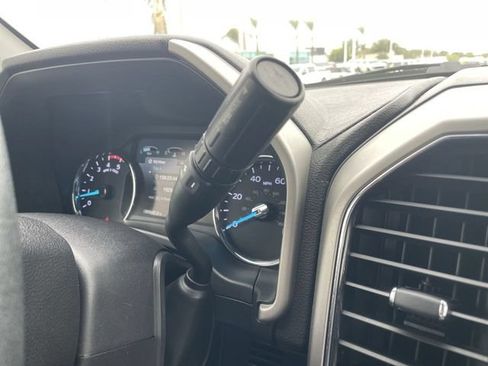 Used 2018 Ford F250 Lariat w/ Lariat Ultimate Package AWD/4WD image 16