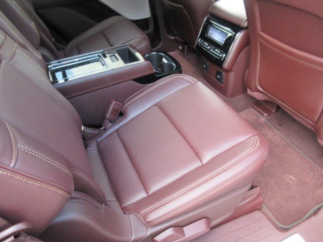 Used 2023 Lincoln Aviator Black Label w/ Jet Package AWD/4WD image 19