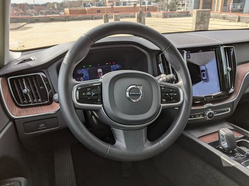 Certified 2023 Volvo XC60 B5 Plus w/ Climate Package image 14