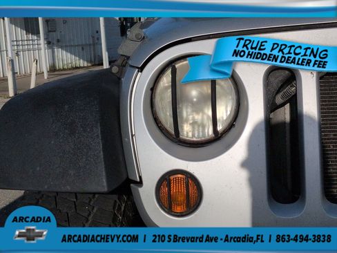 Used 2007 Jeep Wrangler Unlimited Sahara RWD image 7