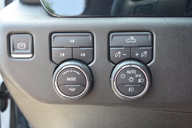 Used 2024 Chevrolet Silverado 2500 LT AWD/4WD image 30
