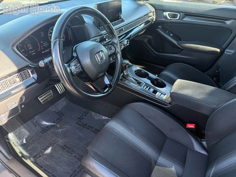 Used 2024 Honda Civic Sport image 12