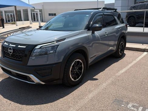 Used 2024 Nissan Pathfinder Rock Creek AWD/4WD image 6