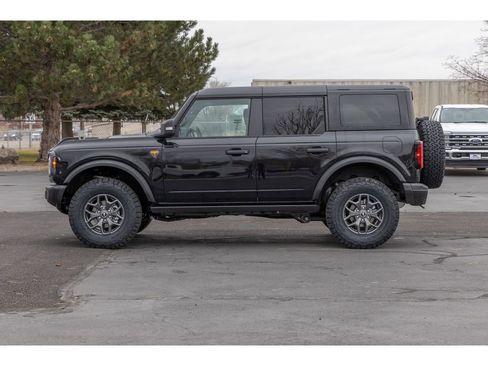 New 2025 Ford Bronco Badlands image 6