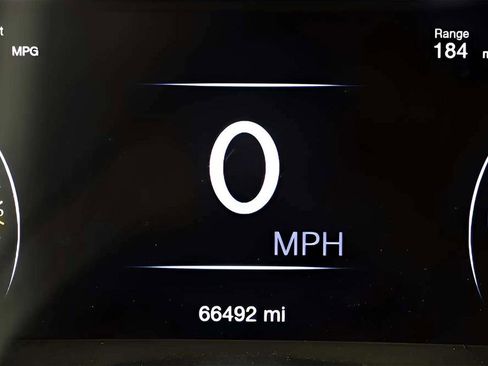 Used 2021 Jeep Grand Cherokee Laredo image 27