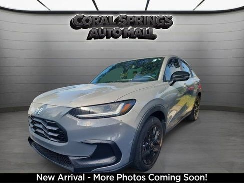 Used 2024 Honda HR-V Sport image 2