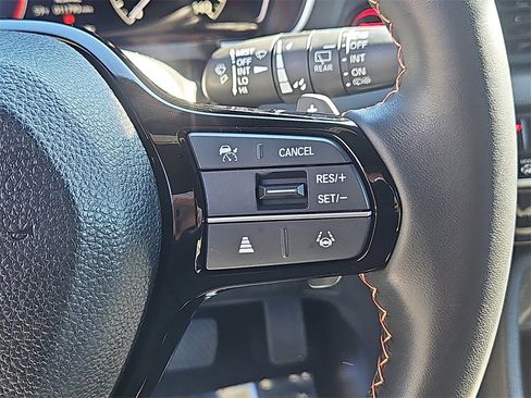 Certified 2025 Honda Pilot Sport image 23