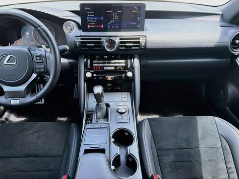 Used 2025 Lexus IS 500 RWD image 18